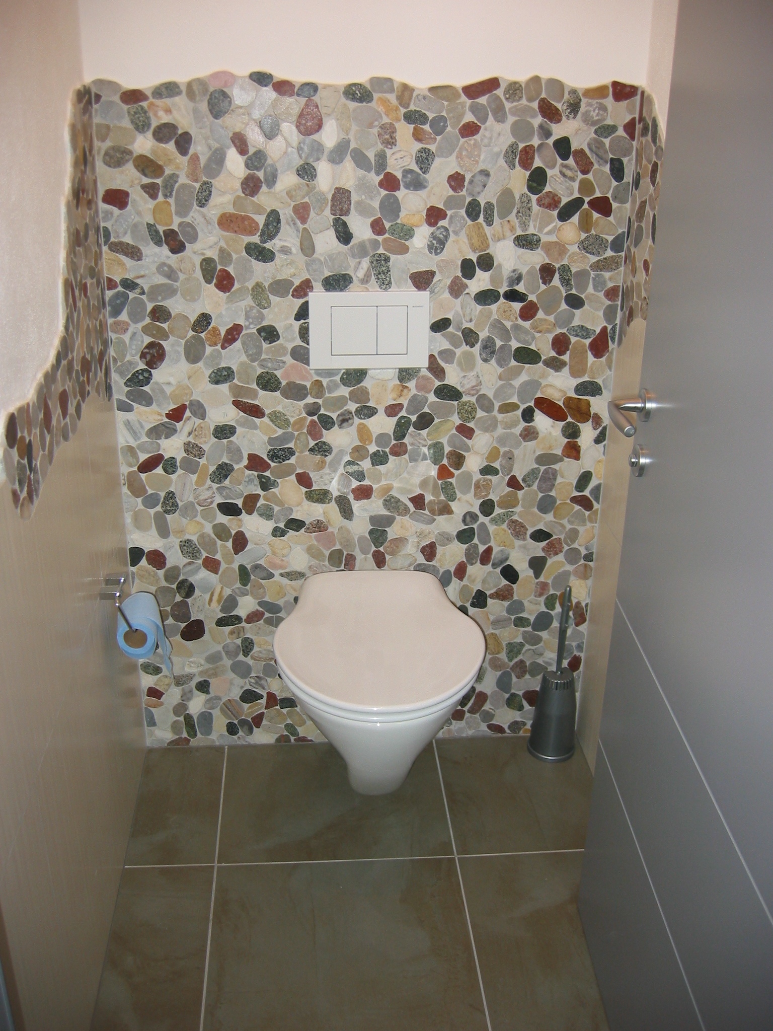 Steinmosaik WC