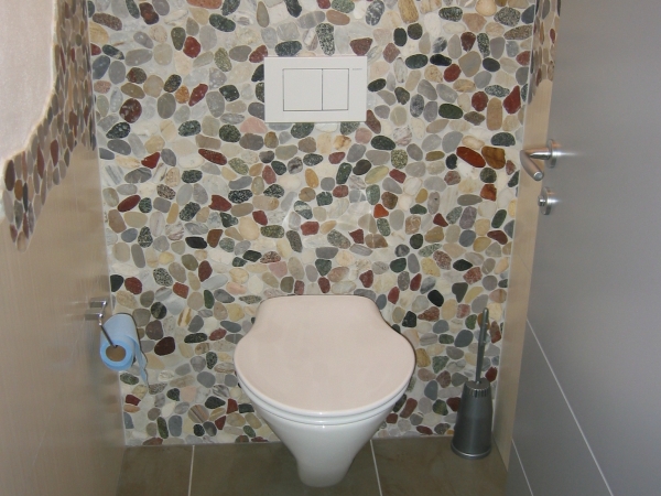 Steinmosaik WC